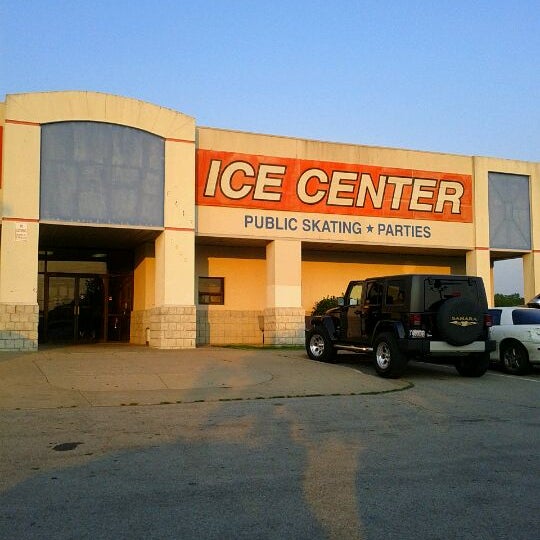 Айс центр. Ice Center.