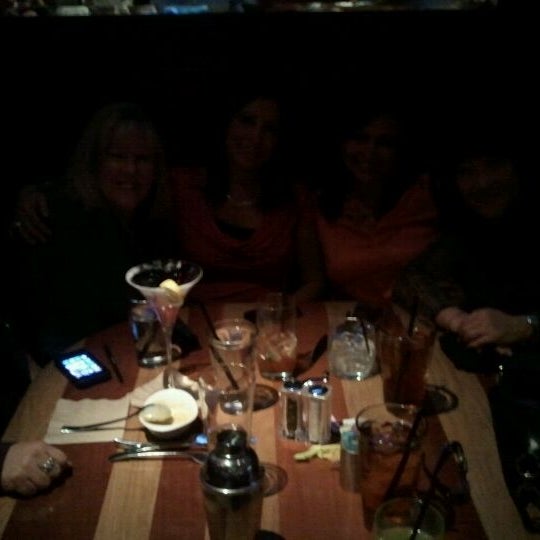 Photo taken at BJ&#39;s Restaurant &amp; Brewhouse by Maureen E. on 1/30/2012