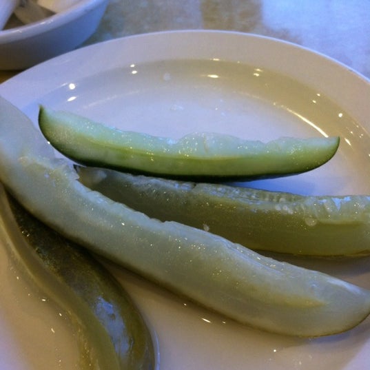 Foto scattata a Pickles-Deli &amp; Restaurant da Milt Z. il 5/9/2012