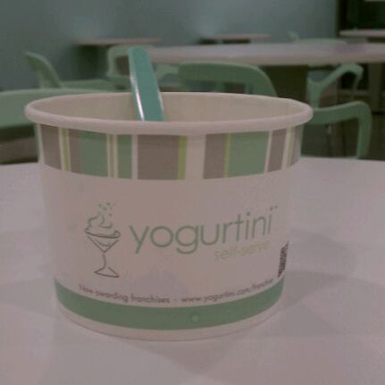 Foto tirada no(a) Yogurtini Self Serve por Subhash N. em 5/26/2012