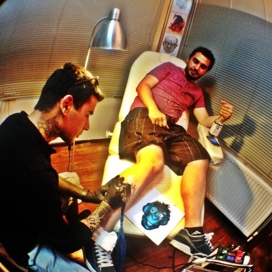 7/25/2012にGökçe D.がRoots Tattooで撮った写真