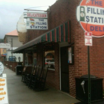 Снимок сделан в The High Test Deli &amp; Sweet Shop пользователем Ask Asheville h. 1/21/2012