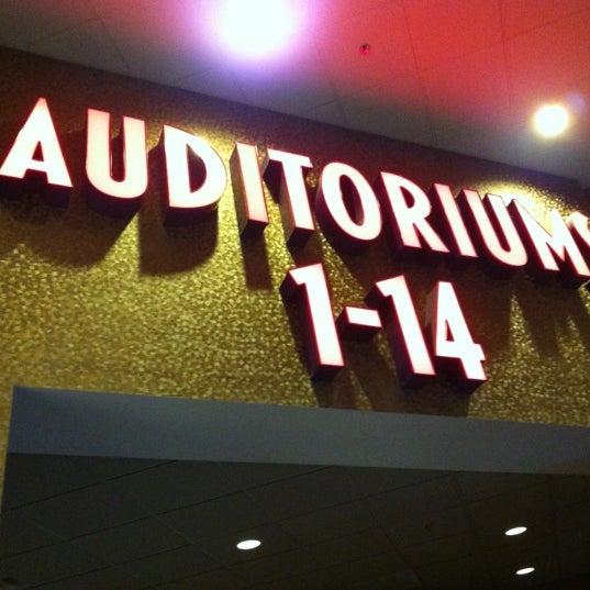 Cinemark Hill Country Galleria 11 tips de 1532 visitantes
