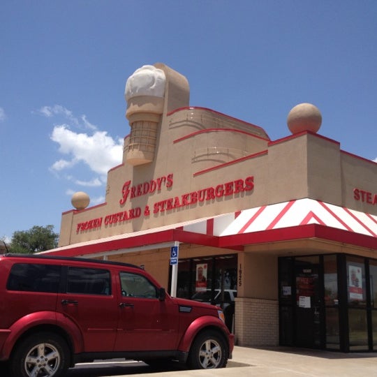 Freddy's Frozen Custard & Steakburgers American Restaurant in Edmond
