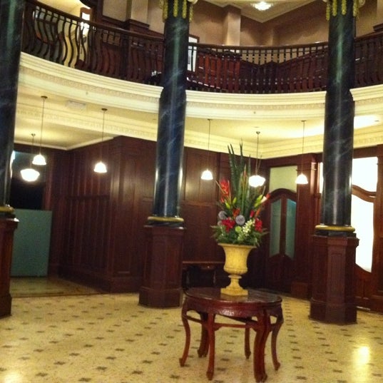 Das Foto wurde bei Rendezvous Grand Hotel von Frank T. am 11/8/2011 aufgenommen