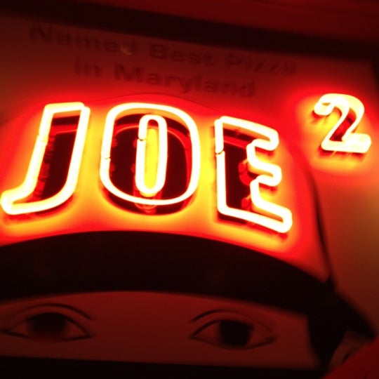 รูปภาพถ่ายที่ Joe Squared โดย OTIS :. เมื่อ 12/31/2011