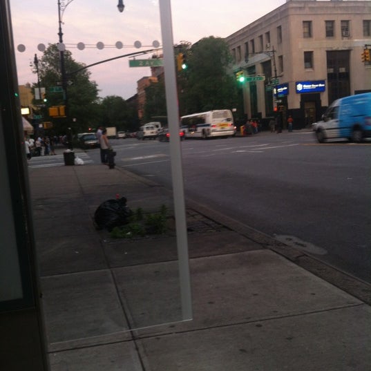 MTA Bus 2 Av & E 116 St (M15/M116) Bus Stop in New York