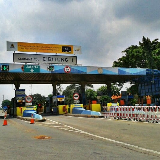 Pintu Tol Tambun