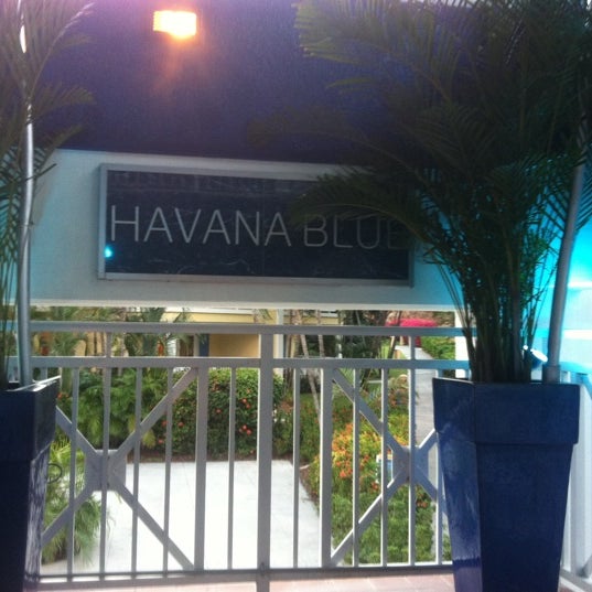 Photo taken at HAVANA BLUE by Shanika M. on 2/5/2011