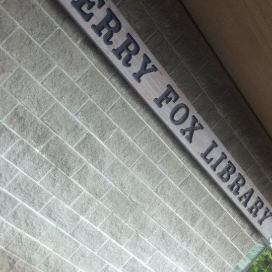 Terry Fox Library 4 tips from 94 visitors