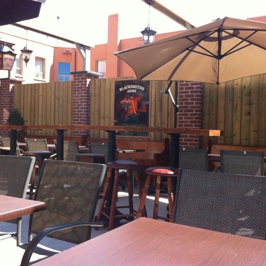 7/24/2012 tarihinde Levi J.ziyaretçi tarafından Winston&#39;s English Pub &amp; Grill'de çekilen fotoğraf