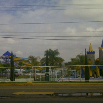 รูปภาพถ่ายที่ Hotel Splash Inn โดย Jorge T. เมื่อ 1/30/2012
