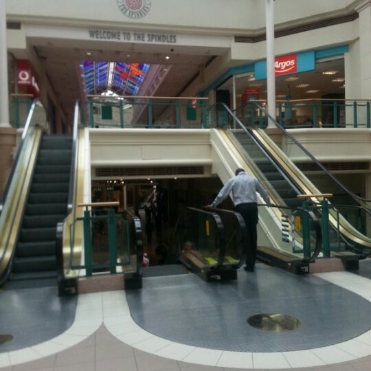 Photos at The Spindles & Town Square Shopping Centre Oldham 7 tips