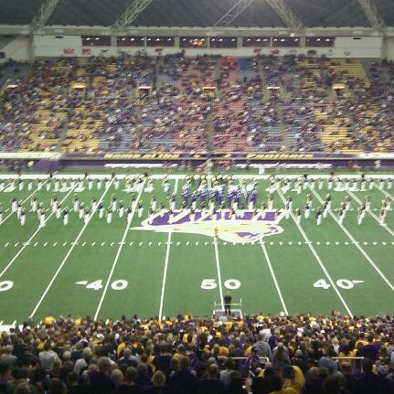UNI-Dome - College Stadium in Cedar Falls