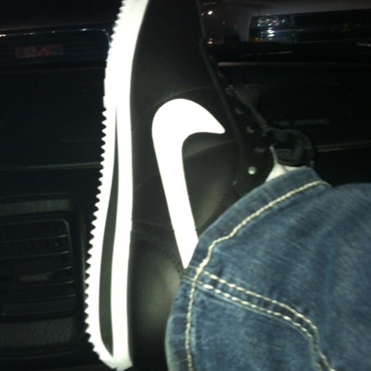 SHOE DEPT. ENCORE Shoe Store