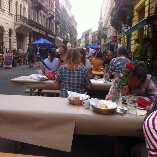 M Restaurant Restaurant Francais A Budapest