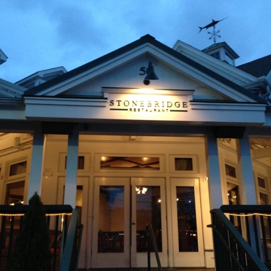 11/22/2011にFrank S.がStonebridge Restaurant &amp; Barで撮った写真