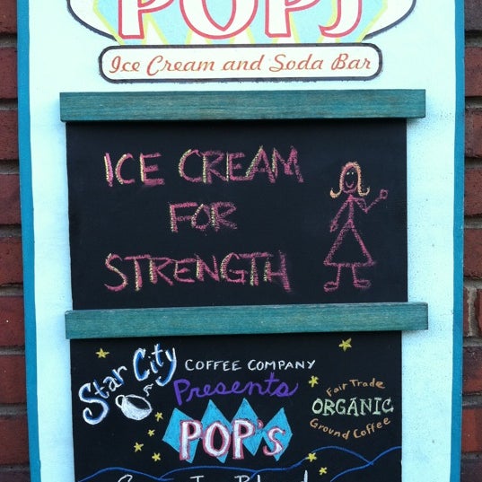 Photo taken at Pop&#39;s Ice Cream &amp; Soda Bar by Tammy N. on 10/8/2011