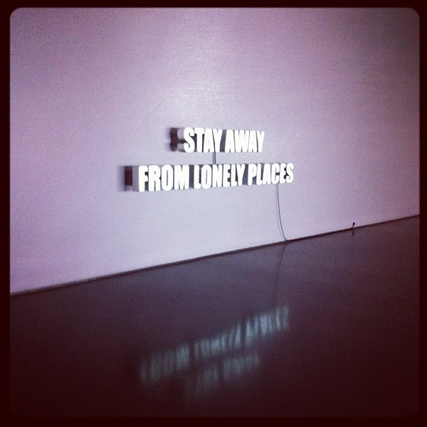 Photo taken at Museum of Contemporary Art Chicago by Theorris B. on 11/18/2011