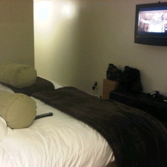 1/29/2012にgrace b.がCova Hotelで撮った写真