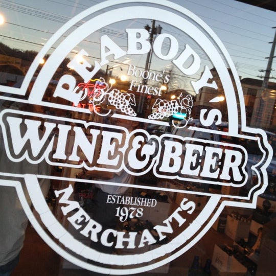 Снимок сделан в Peabody&#39;s Wine &amp; Beer Merchants пользователем Jason P. 2/17/2012