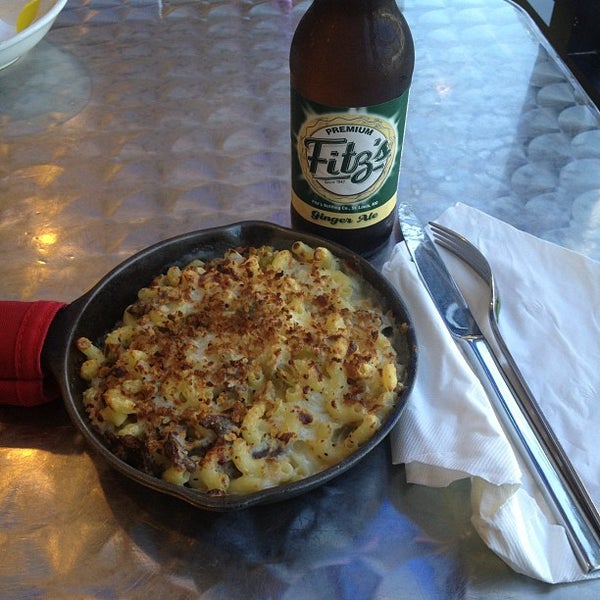 Photo taken at Cheese-ology Macaroni &amp; Cheese by Matt G. on 8/7/2012