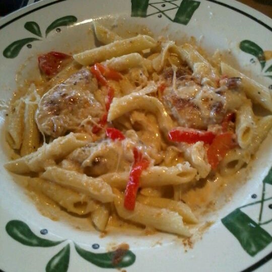 Olive Garden 1100 N Green River Rd