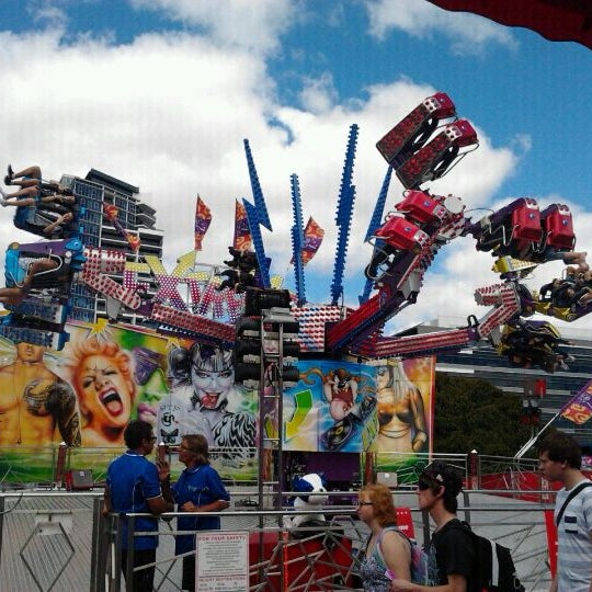 Try the "extreme", is the newest and fastest ride in Australia.