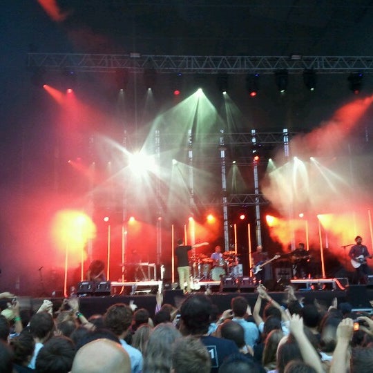 รูปภาพถ่ายที่ Santander Music Festival โดย David G. เมื่อ 8/5/2012