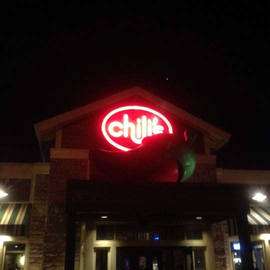 Photo taken at Chili&#39;s Grill &amp; Bar by Stephen T. on 4/24/2012