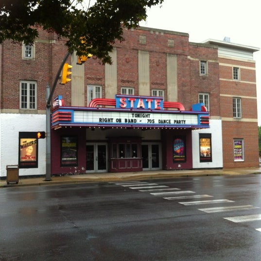 7/21/2012 tarihinde Brandon B.ziyaretçi tarafından State Theatre'de çekilen fotoğraf