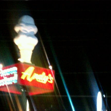 Photo taken at Andy&#39;s Frozen Custard by 😈 . on 3/17/2012