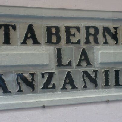 2/28/2012에 Pablo J. C.님이 Taberna La Manzanilla에서 찍은 사진