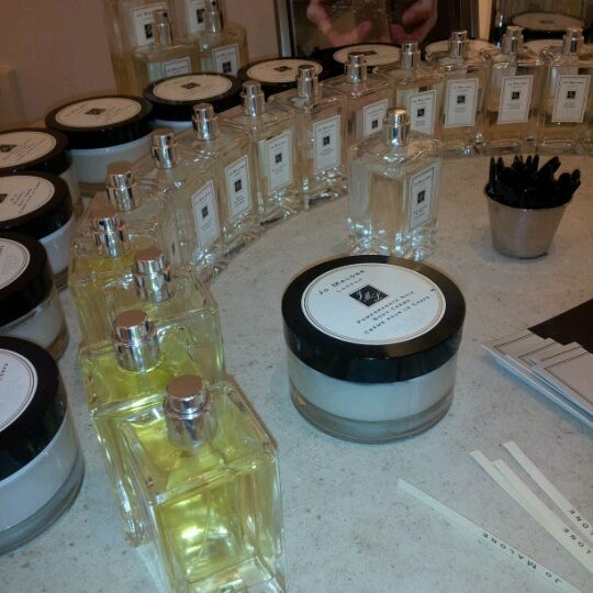 Jo Malone (Now Closed) Cosmetics Store in New York