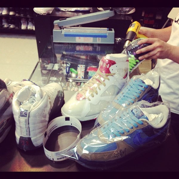 sneaker consignment shops