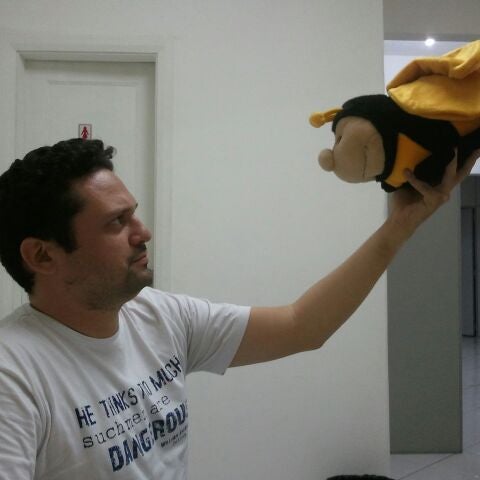 Foto diambil di BeesOffice Espaço de Coworking oleh Aldrin L. pada 4/12/2012
