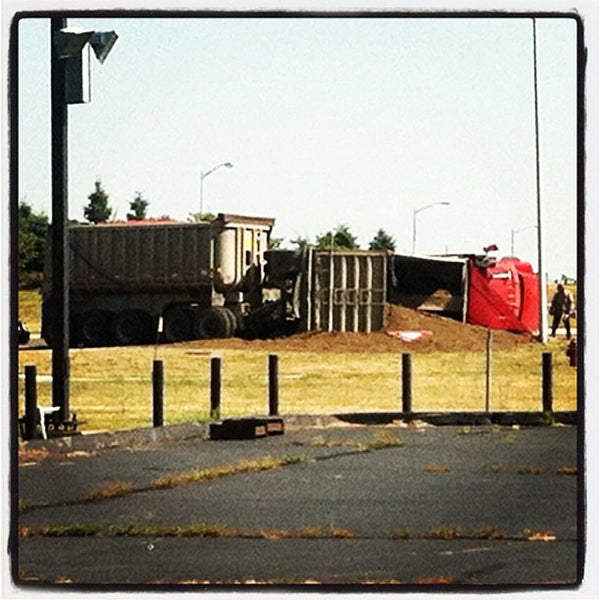 18 1/2 Mile Road & Van Dyke Ave. Roundabout 7 tips from 124 visitors