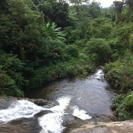 Photo taken at Moh Pang Waterfall by Arnoud A. on 8/2/2012
