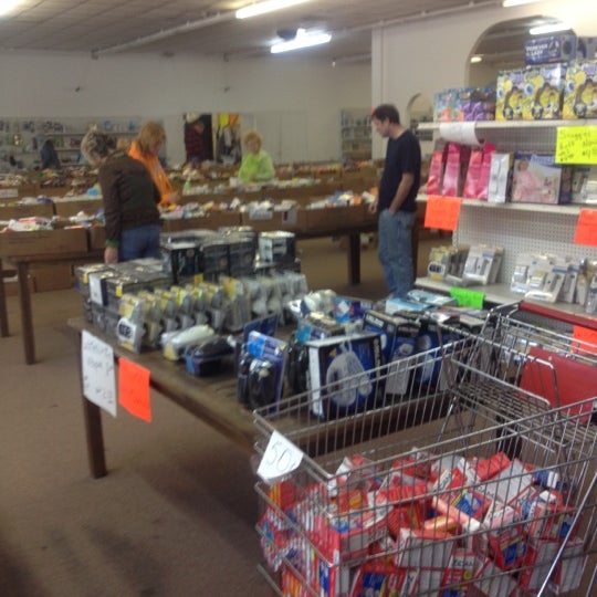 Teresa's This N That Miscellaneous Store in Oneida