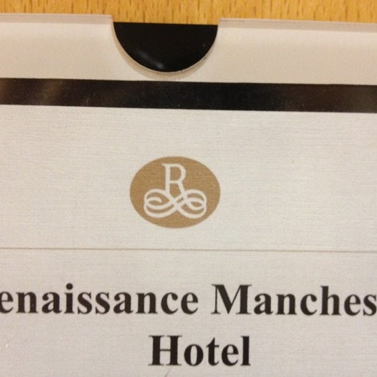 Foto scattata a Renaissance Manchester City Centre Hotel da Alex T. il 4/13/2012