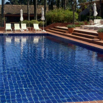 รูปภาพถ่ายที่ Hotel Villa Rossa โดย Meire F. เมื่อ 8/23/2012