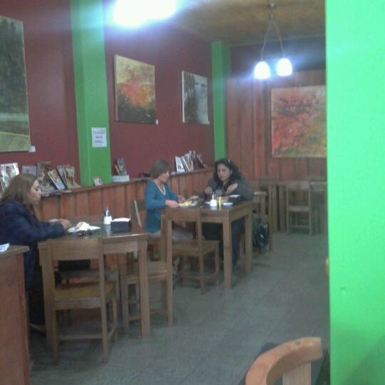 Foto tomada en Al Grano Cafe  por Rómulo R. el 4/16/2012