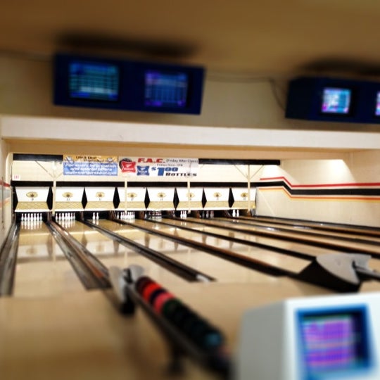 Photo taken at Wenger&#39;s Bowling Center by Rob G. on 3/15/2012