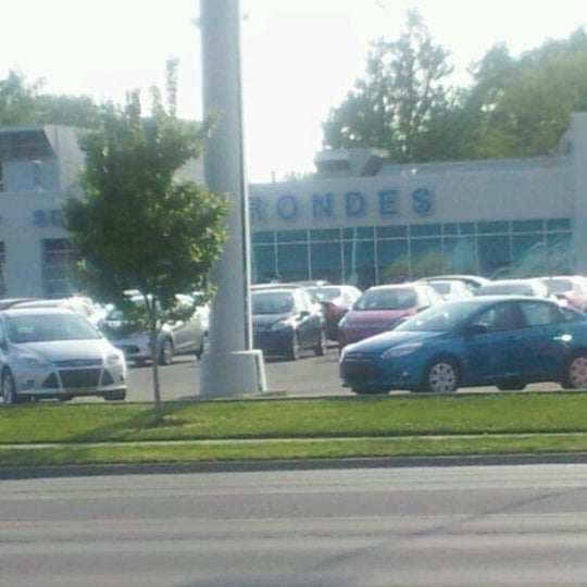 Brondes Ford Toledo Car Dealership in Toledo