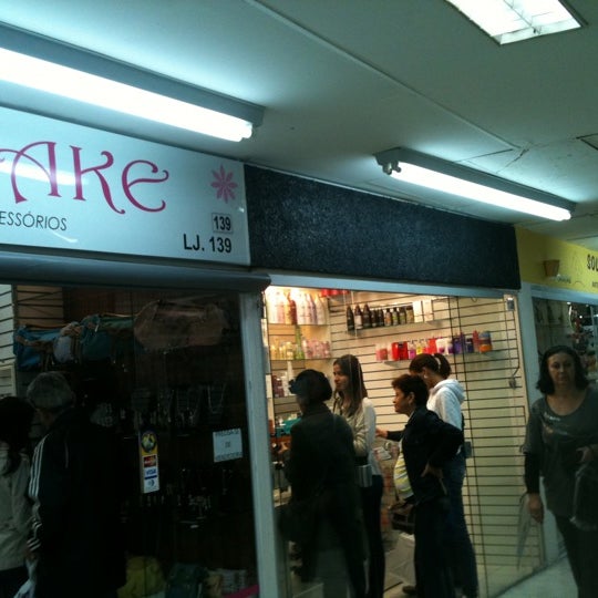 4/30/2012 tarihinde Laila B.ziyaretçi tarafından Shopping Porto Geral'de çekilen fotoğraf
