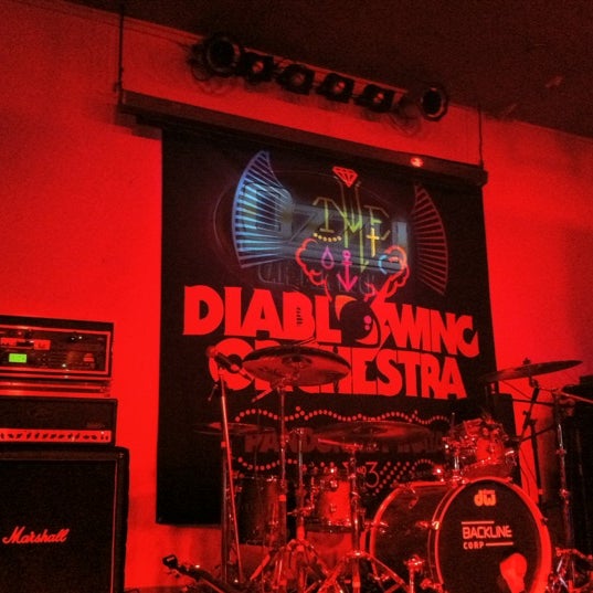 Photo taken at Ozzy Bar Rock by Daniel ß. on 5/28/2012