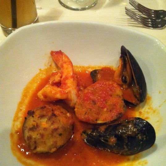 Photo taken at Piccolo Fiore by Rachel S. on 3/2/2012