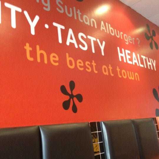 Craft Burger, cafe, Nur-Sultan (Astana), ulitsa Shaymerdena Kosshygululy, 11А - 