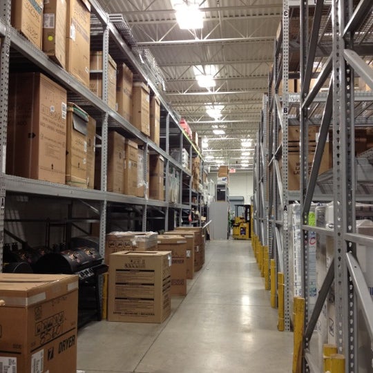 Lowe's Hardware Store in Bartow