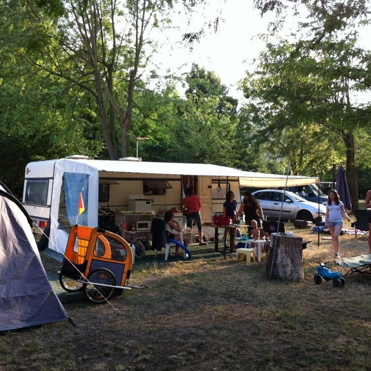 Das Foto wurde bei Dömös Camping von Ági H. am 7/4/2012 aufgenommen